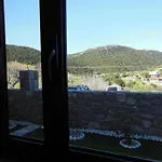 Lejlighed Quiet Mountain View Retreat Helicon, *